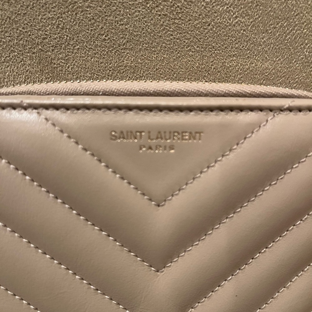Saint Laurent  Joan bifold Beige Chevron Wallet, authentic - Picture 2 of 12